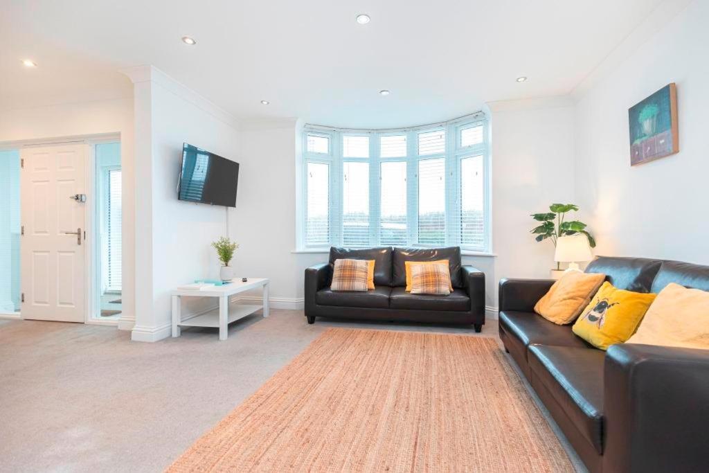 Bournecoast - Clifftop Apartment With Garden -Fm827 Bournemouth Exterior foto