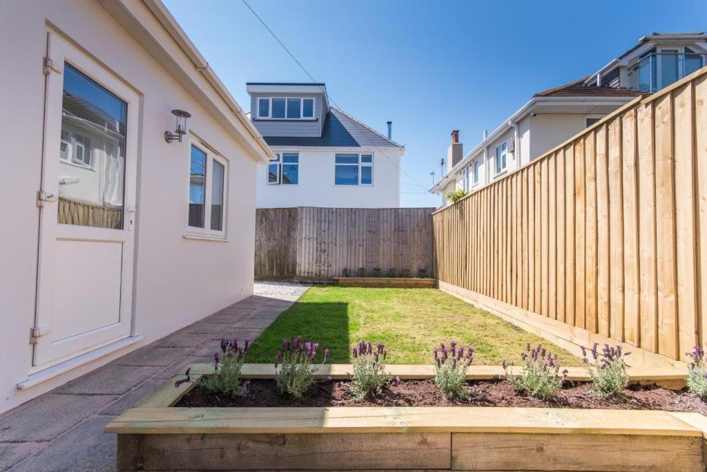 Bournecoast - Clifftop Apartment With Garden -Fm827 Bournemouth Exterior foto